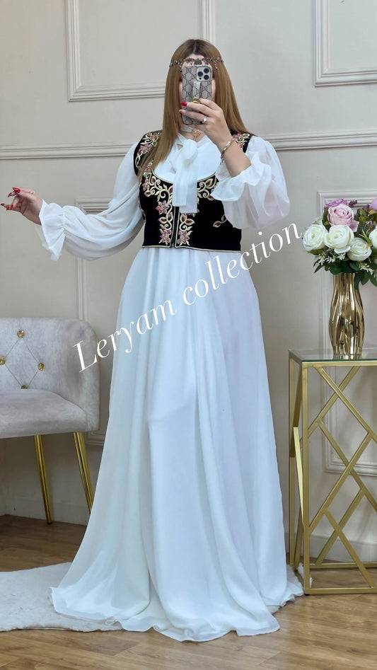 لافراحكم مودال غليله بالطبع  سامبل و كلاس  متوفره لافاست في اربع الوان كحل قرونا ازرق و بنفسجي  لطاي كالعاده وافيين من m حتى xxl